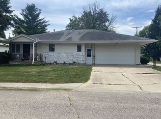 707 School St, Walnut, IA 51577