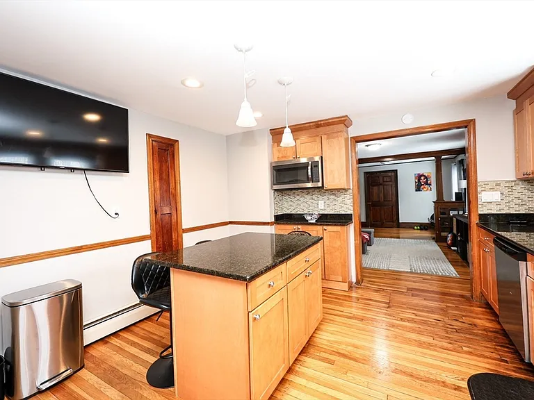 65 Clifford St #2 — Photo 16