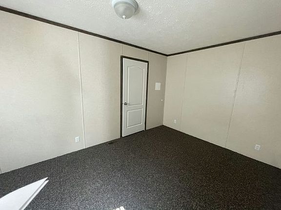4th image of 12 Mockingbird Ln #12