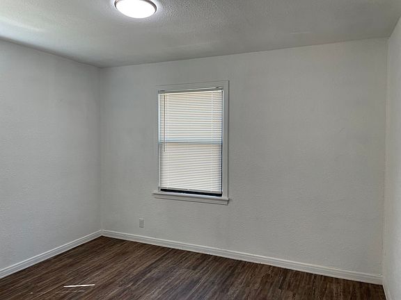 5th image of 2617 41st St