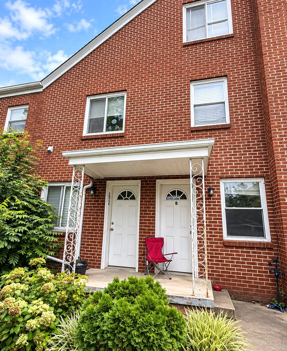1 bed, $1,000 — Photo 1