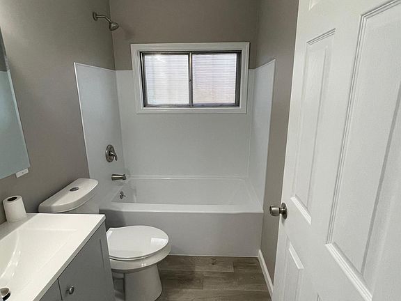 5th image of 3860 Ascot Ct