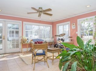 15 Speaker St, Dartmouth, MA 02747