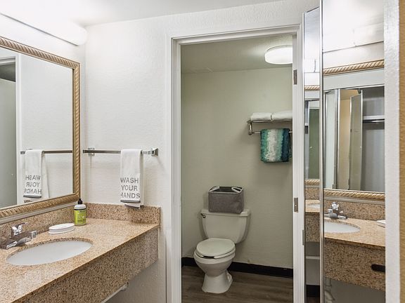 5th image of 11515 Miracle Hills Dr #201