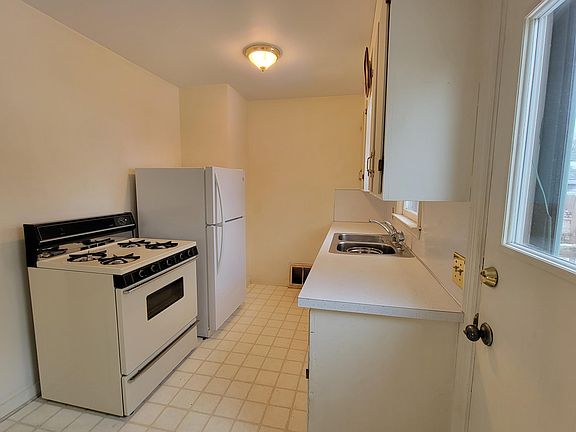 2nd image of 2434 Longstreet Ave SW