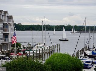 299 Girard St APT C, Havre De Grace, MD