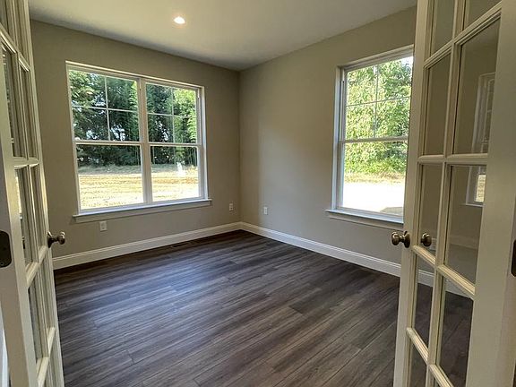 5th image of 1600 Lower State Rd