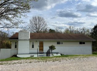 63 Terrace Dr, Washington, WV 26181