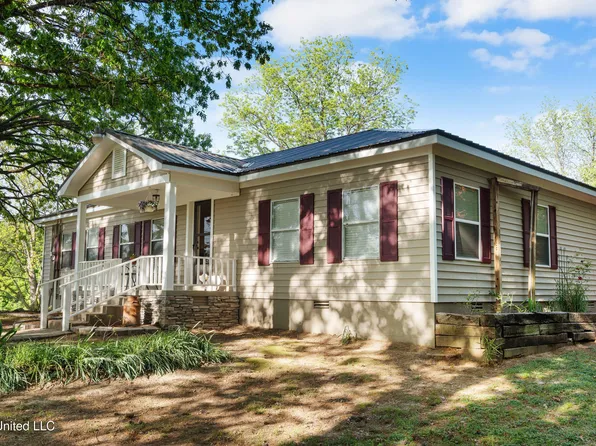 3196 N Fogg Rd, Nesbit, MS 38651