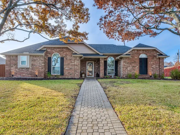 330 Morning Dove Dr, Duncanville, TX 75137
