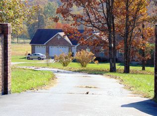 2753 Stonehouse Rd, De Soto, MO 63020