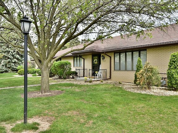 2nd image of 15608 Petunia Ct