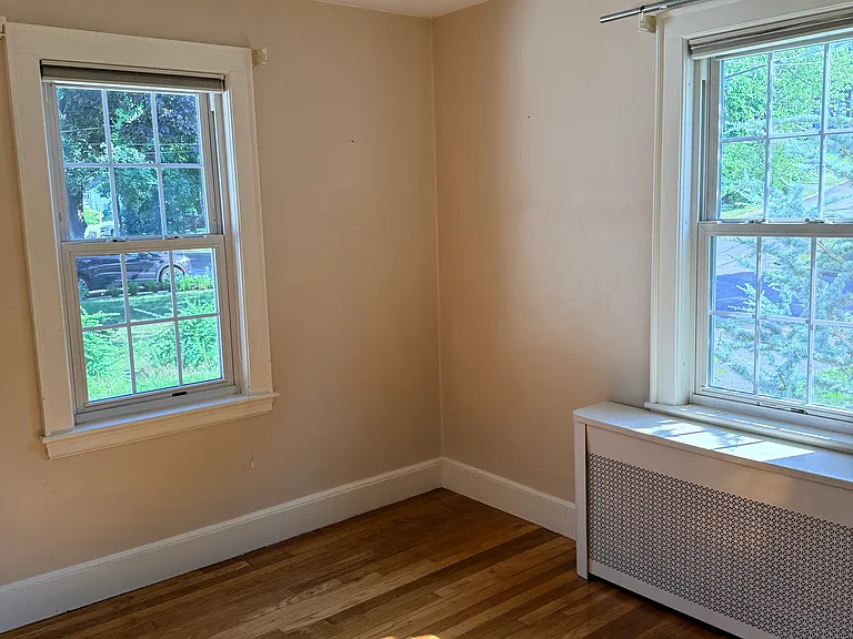 45 McAlee Ave — Photo 3