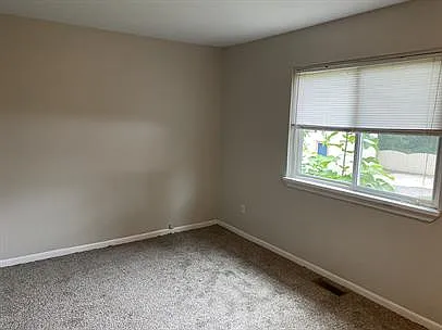 207 N Summit St #3 — Photo 6