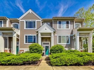 2256 Daybreak Dr, Aurora, IL 60503