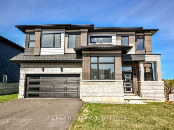 3721 Quayside Dr, Severn, ON L3V 8M9