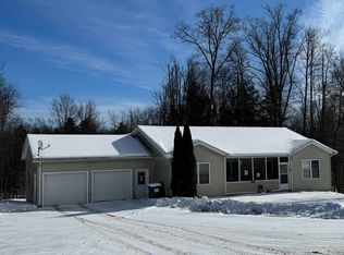 182 Forest Heights Rd, Sheldon, VT 05483