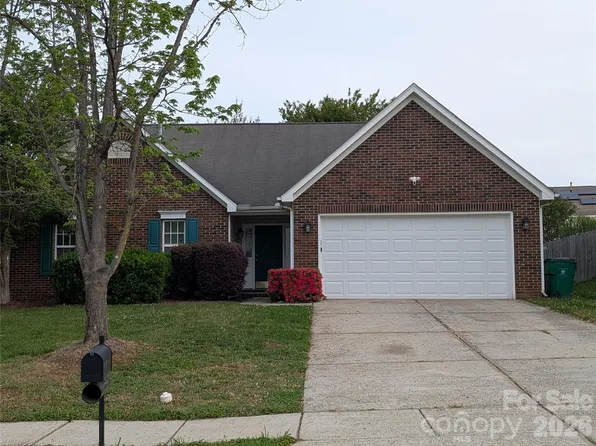 11709 Black Maple Ave, Charlotte, NC 28269