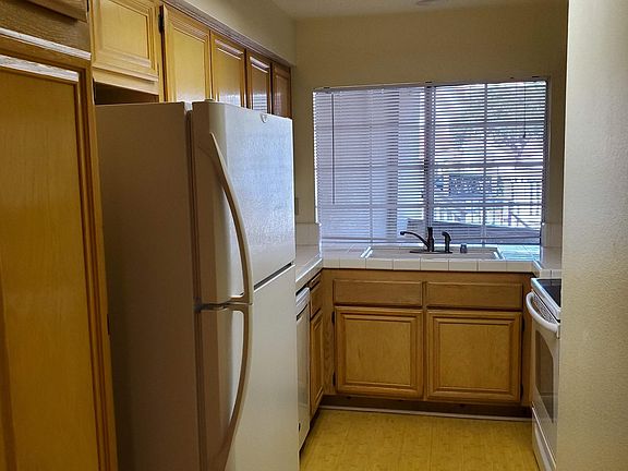 5th image of 631 Oak Run Trl Unit 201