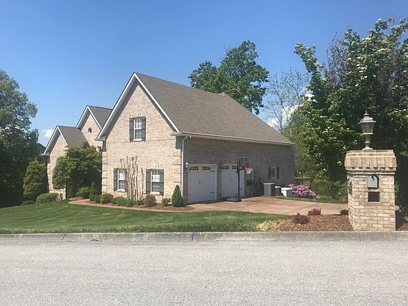 2nd image of 401 Arrowhead Dr