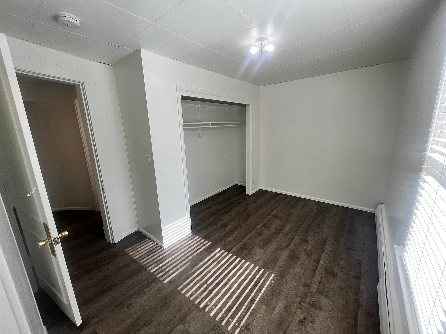 2 bed, $1,400 — Photo 4