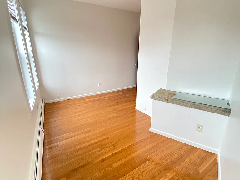 1013 State St #3 — Photo 11