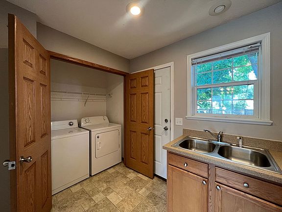 5th image of 501 Lee St #C