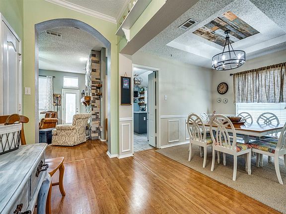 3rd image of 809 McKenzie Pl