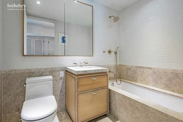 Rented by Sotheby's International Realty | media 33