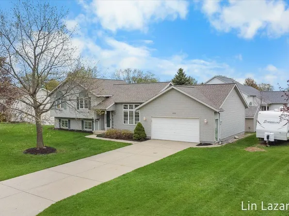 6332 Rush Creek Ct, Hudsonville, MI 49426