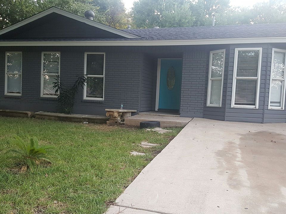 1st image of 2106 Magnolia Dr