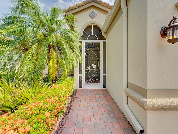 5th image of 11319 SW Mountain Ash Circle