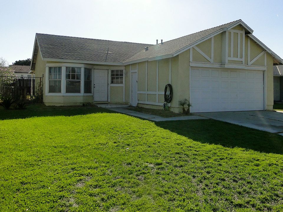 2nd image of 11566 Fernwood Ave