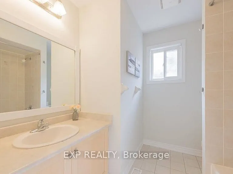 8 Rampart Cres — Photo 20