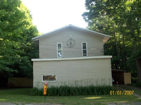 116 Monroe St, North Adams, MI 49262