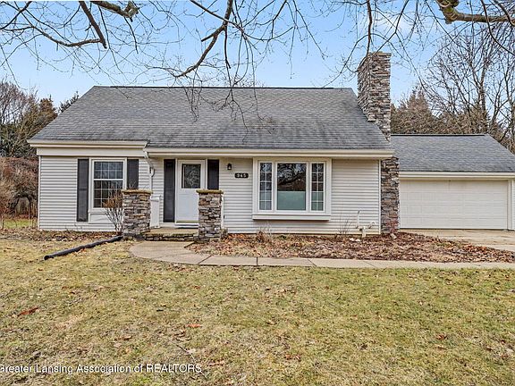 2nd image of 945 Southfield Dr