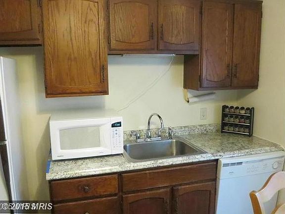 2nd image of 6414 Gildar St