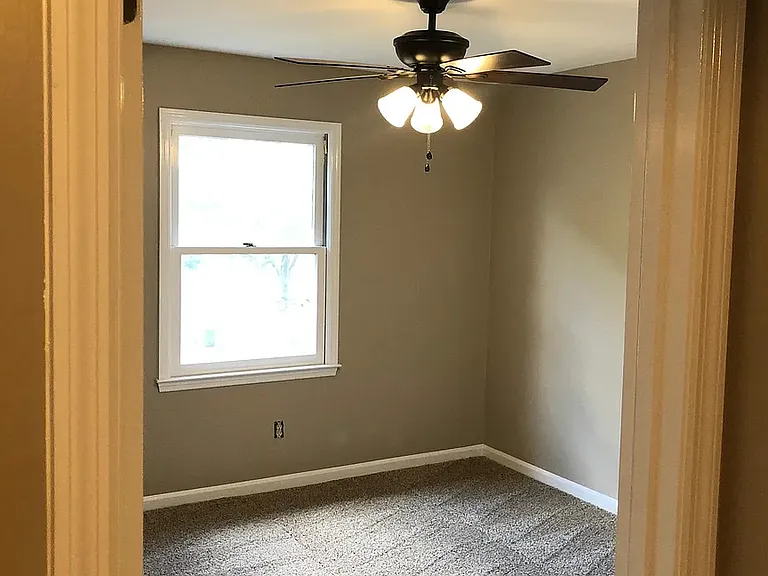 1304 Gray Hawk Rd — Photo 18