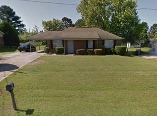 12484 County Line Rd, Moundville, AL 35474