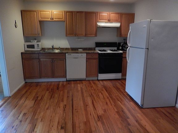 Large Eat In Kitchen
