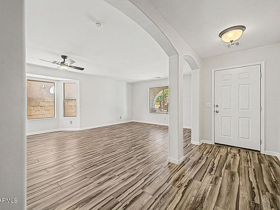 5th image of 45613 W DUTCHMAN Drive
