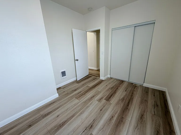 1115 7th Ave #4 — Photo 15