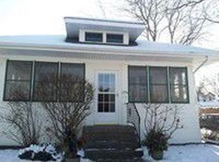 1396 James Ave, Saint Paul, MN 55105