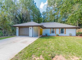 5339 Ridge Forest Dr, Stone Mountain, GA 30083