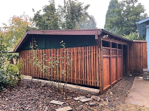 3rd image of 35349 S Farm Rd