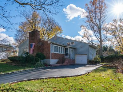 19 Radcliff Dr, Huntington, NY, 11743