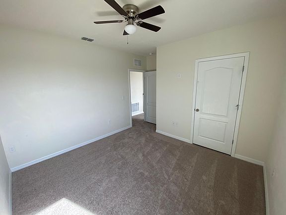 4th image of 4211 Looking Glass Pl