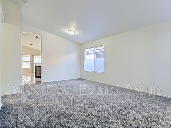 5th image of 8137 Calvin Crest Ave