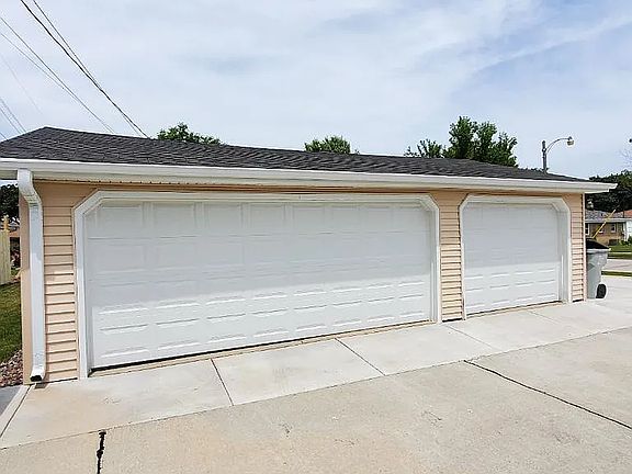 3rd image of 8003 W Tripoli Ave #8003