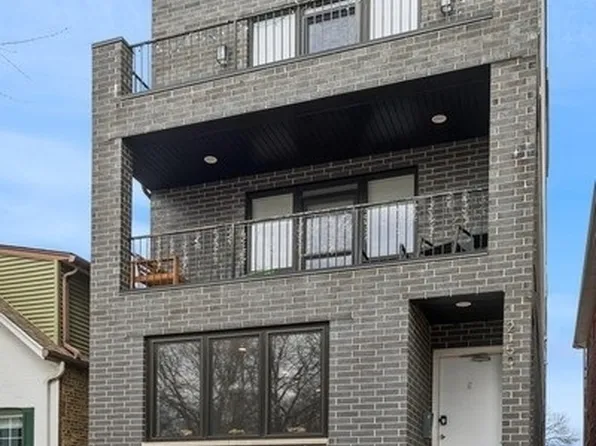 2150 W Foster Ave #1, Chicago, IL 60625